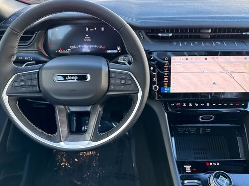 New 2026 Jeep Grand Cherokee Altitude AWD/4WD image 14