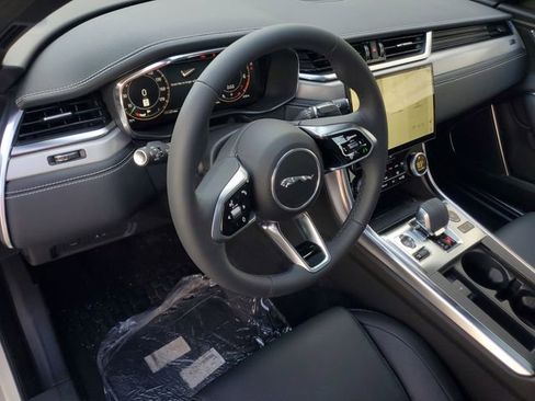 New 2024 Jaguar XF R-Dynamic SE AWD/4WD image 18