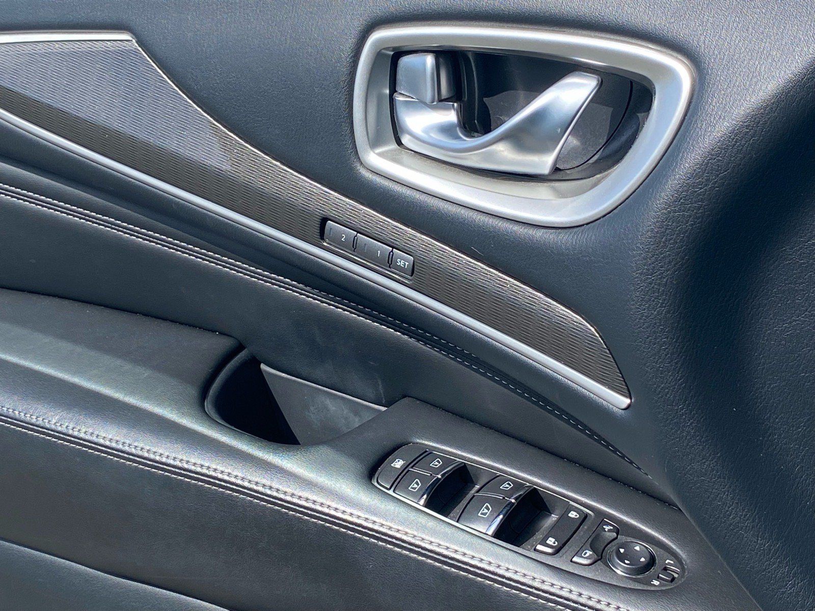 Used 2018 INFINITI QX60 FWD w/ Premium Plus Package image 20