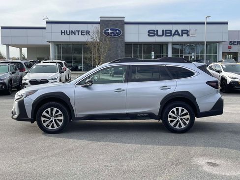 Used 2023 Subaru Outback Premium image 24