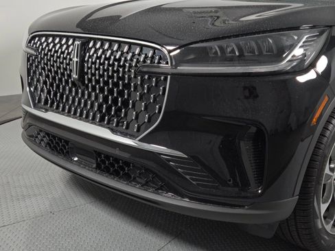New 2026 Lincoln Aviator AWD image 10