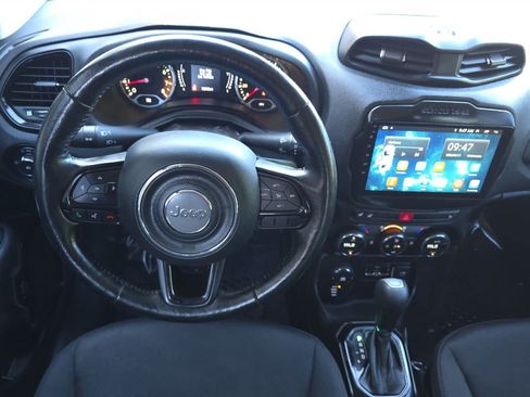 Used 2017 Jeep Renegade Altitude AWD/4WD image 14