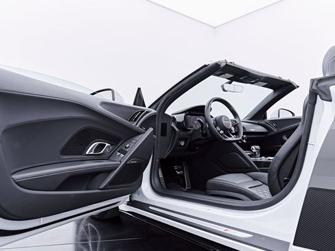 Used 2022 Audi R8 V10 performance w/ Carbon Exterior Package RWD image 49