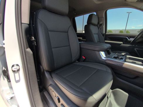 New 2025 GMC Sierra 2500 SLT w/ Texas SLT Premium Package image 29