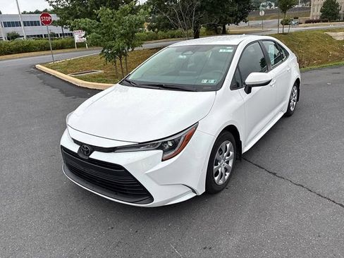 Used 2024 Toyota Corolla LE FWD image 18