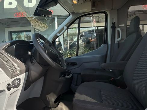 Used 2019 Ford Transit 350 XLT image 12