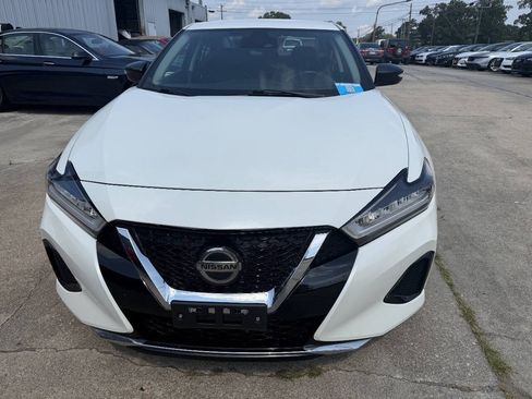 Used 2021 Nissan Maxima 3.5 SV w/ Floor Mat Group FWD image 3