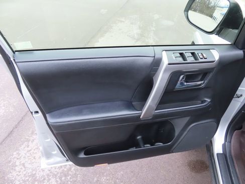 Used 2023 Toyota 4Runner SR5 AWD/4WD image 23