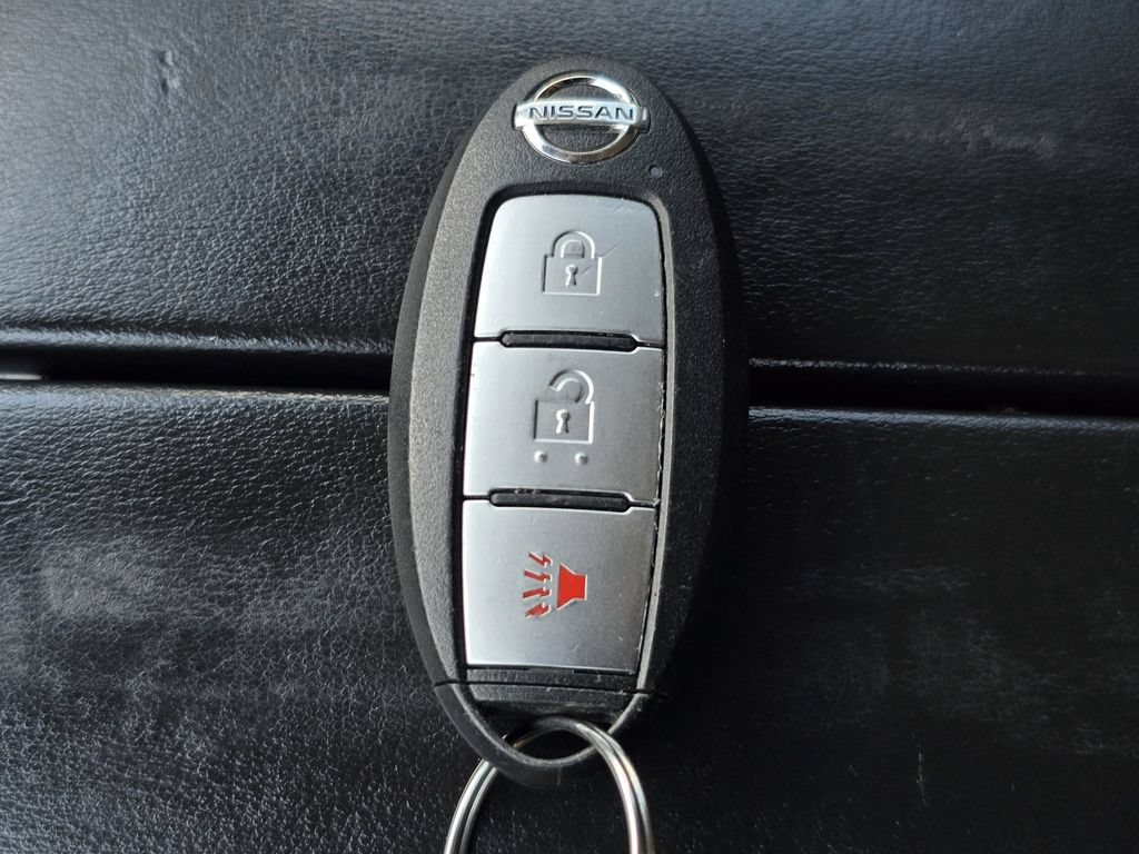 Used 2021 Nissan Rogue S FWD image 31