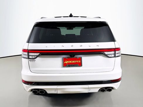Used 2025 Lincoln Aviator Reserve w/ Equipment Group 201A AWD/4WD image 7