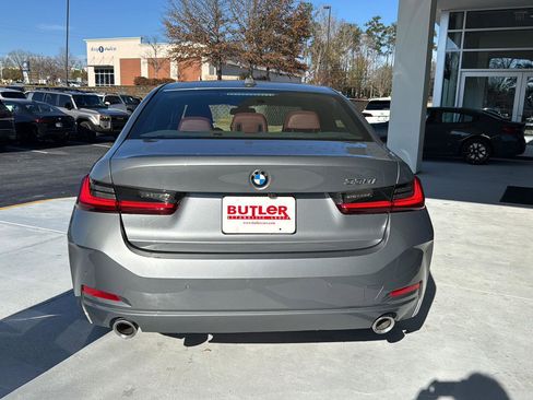 Used 2025 BMW 330i Sedan image 4