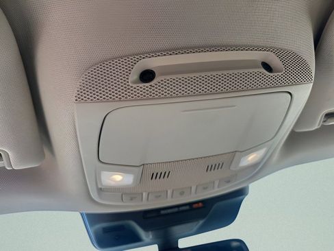 Used 2024 Ford Expedition Max XLT image 20