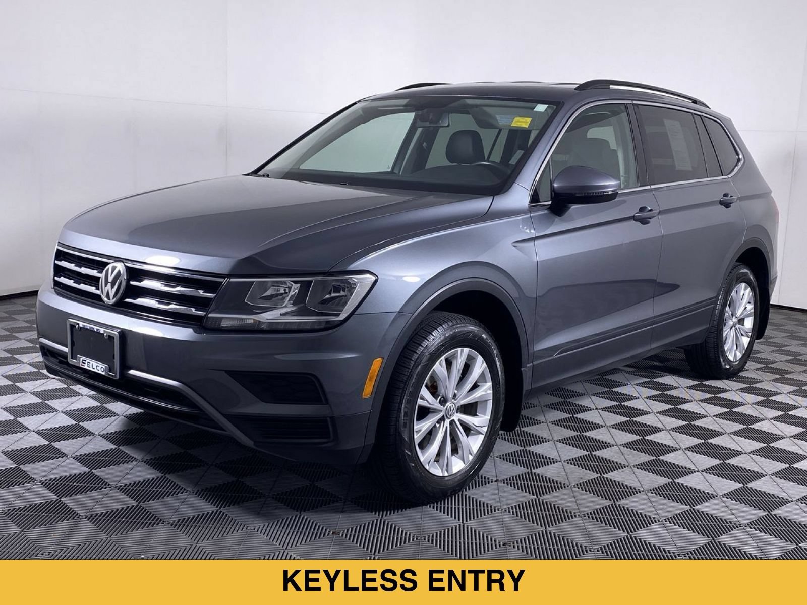 Used 2019 Volkswagen Tiguan SE AWD/4WD image 16
