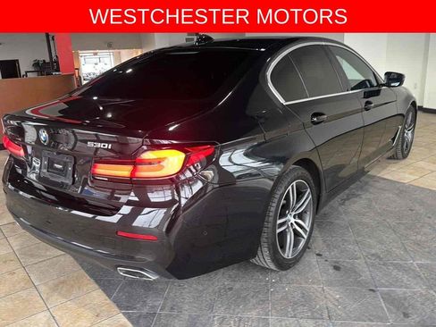 Used 2021 BMW 530i xDrive w/ Premium Package AWD/4WD image 4