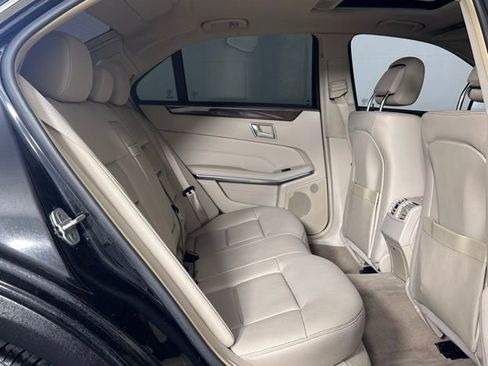 Used 2016 Mercedes-Benz E 350 Sedan image 21