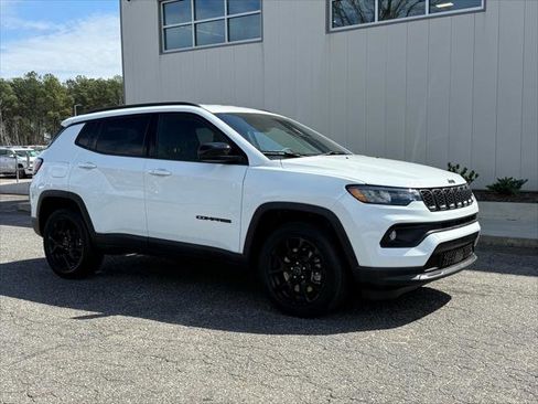 Certified 2026 Jeep Compass Latitude AWD/4WD image 20
