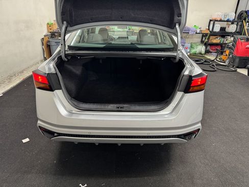 Used 2024 Nissan Altima 2.5 SV image 6