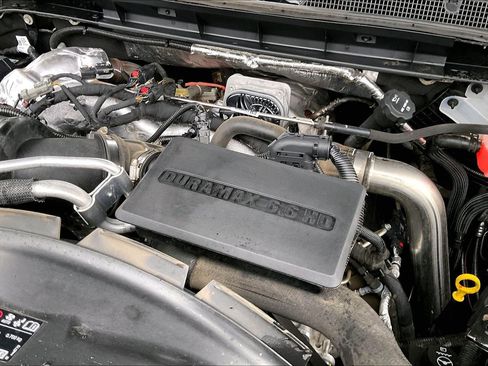 Used 2024 Chevrolet Silverado 2500 LT image 29