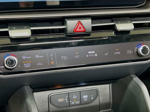 New 2026 Kia Sportage SX image 16