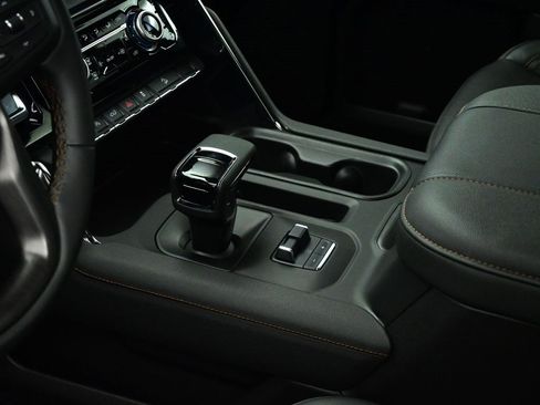 Used 2024 GMC Sierra 1500 AT4 w/ Technology Package image 20