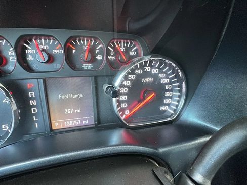 Used 2018 Chevrolet Silverado 2500 W/T RWD image 15