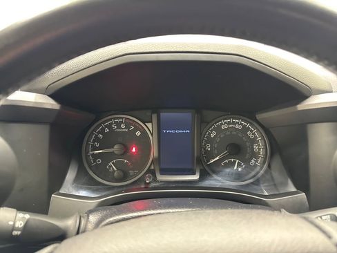 Used 2021 Toyota Tacoma TRD Off-Road w/ TRD Premium Off Road Package image 16