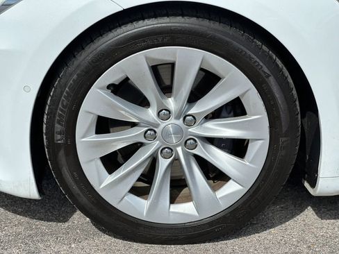 Used 2017 Tesla Model S 75D AWD/4WD image 28