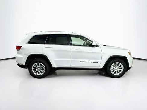 Used 2022 Jeep Grand Cherokee Laredo E RWD image 10