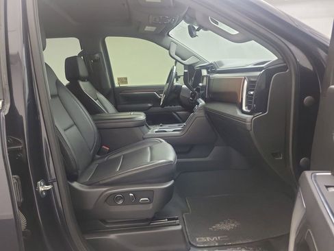 Used 2024 GMC Sierra 2500 Denali w/ Denali Reserve Package image 28