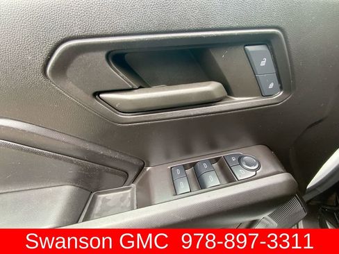 Used 2024 Chevrolet Colorado W/T image 21