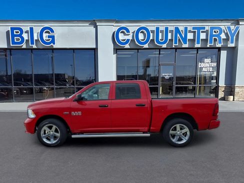 Used 2016 RAM 1500 Express w/ Popular Equipment Group AWD/4WD image 6