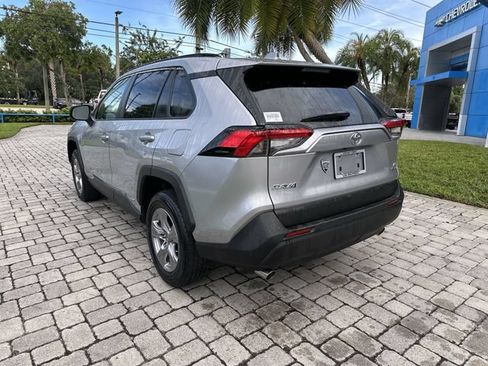 Used 2025 Toyota RAV4 LE AWD/4WD image 34