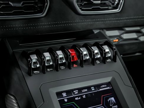 Used 2022 Lamborghini Huracan STO image 31