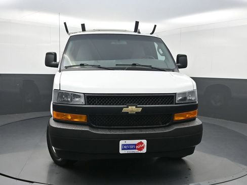 Used 2022 Chevrolet Express 2500 w/ Driver Convenience Package RWD image 34