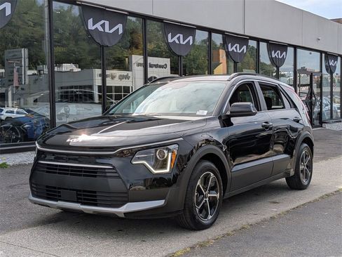 Used 2024 Kia Niro EX image 1