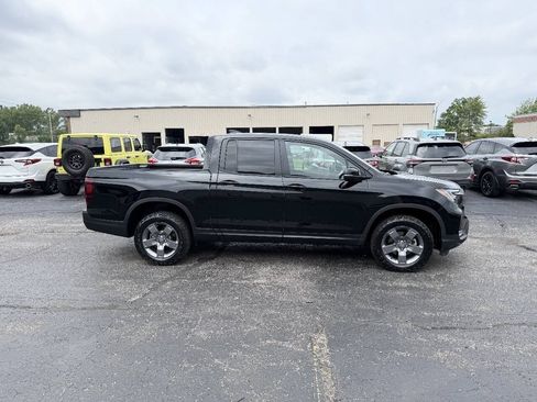 Used 2025 Honda Ridgeline TrailSport image 4