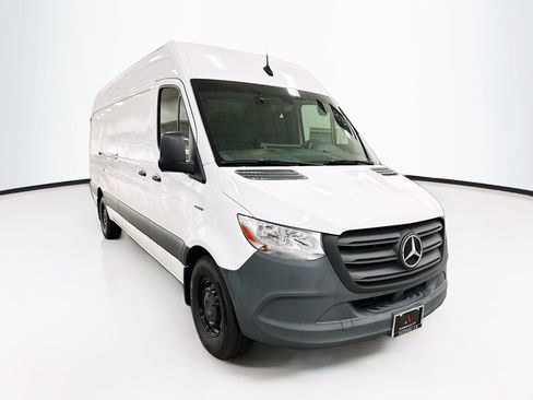 Used 2024 Mercedes-Benz eSprinter 170 Cargo image 1