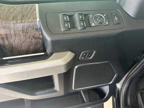 Used 2019 Ford F250 Lariat w/ Lariat Ultimate Package AWD/4WD image 13