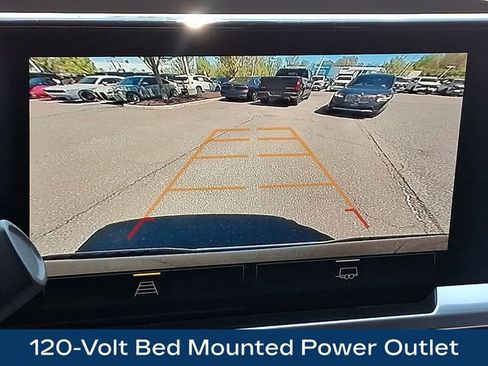 Used 2025 Chevrolet Silverado 1500 LT AWD/4WD image 13