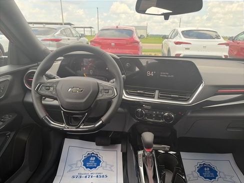 New 2026 Chevrolet Trax RS w/ Sunroof Package FWD image 14