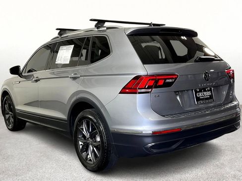 Used 2023 Volkswagen Tiguan SE image 17