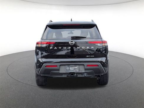 Used 2024 Nissan Pathfinder SV w/ SV Premium Package image 6