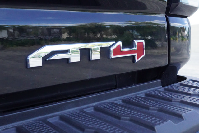 Used 2024 GMC Sierra 3500 AT4 AWD/4WD image 39