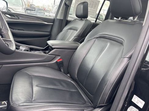 Used 2022 Jeep Grand Cherokee Limited 4xe image 24