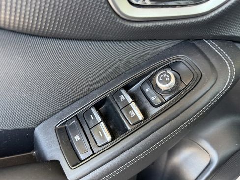 Used 2019 Subaru Forester Premium AWD/4WD image 17