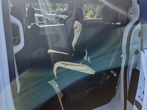 Certified 2022 Chrysler Voyager LX image 29
