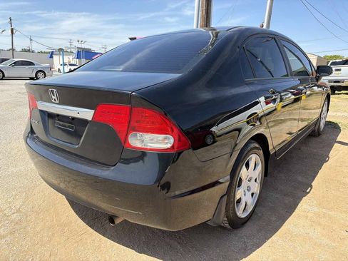Used 2010 Honda Civic LX image 3