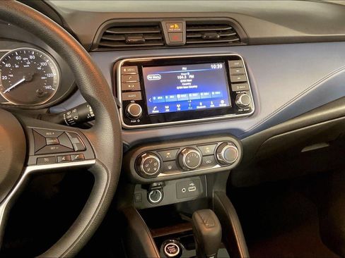 Used 2025 Nissan Versa SV FWD image 6