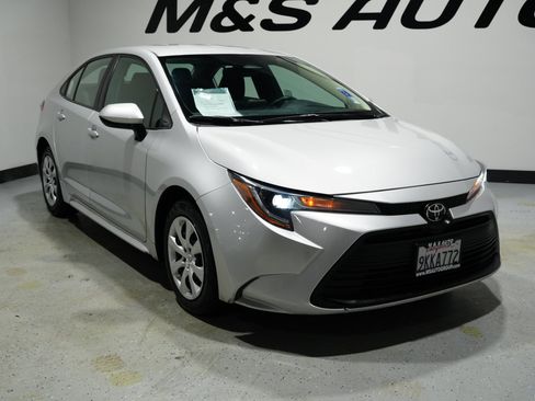 Used 2024 Toyota Corolla LE image 6