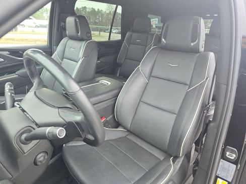 Certified 2021 Cadillac Escalade Sport image 15